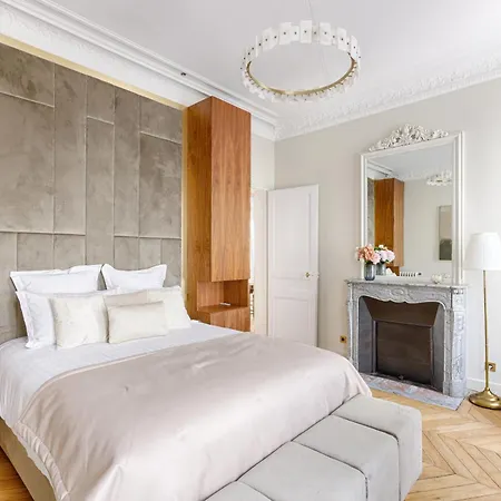 Artistique De Luxe 3 Sur Champs Elysee Apartment Paris