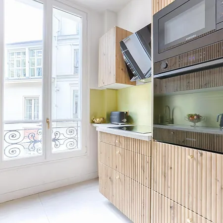 Apartment Artistic Luxury 3-bedroom - Champs-elysees Paris