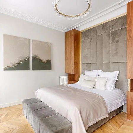 Artistic Luxury 3-bedroom - Champs-elysees Apartment Paris