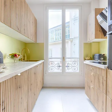 Apartment Artistic Luxury 3-bedroom - Champs-elysees Paris