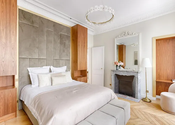 Artistic Luxury 3-bedroom - Champs-elysees Lägenhet Paris